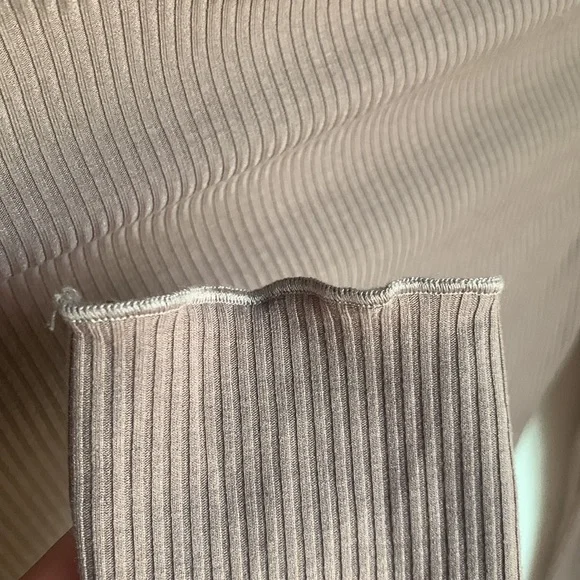 Tan / Taupe Ribbed Lettuce Trim Mock Turtle Neck Long Sleeve Top ( size XS ) - Picture 4 of 4